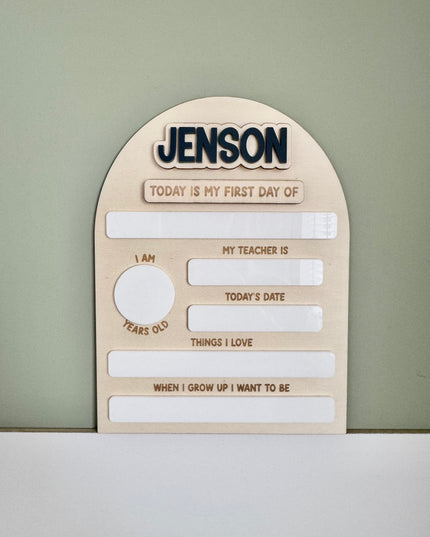 Interchangeable Name First Day/Last Day School Photo Board