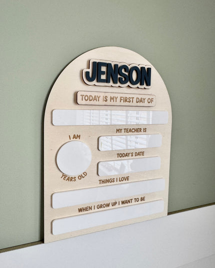Interchangeable Name First Day/Last Day School Photo Board