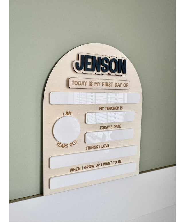 Interchangeable Name First Day/Last Day School Photo Board