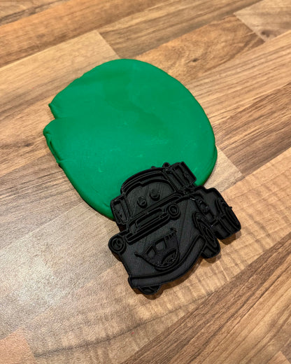 Mater Play & Bake Cutter