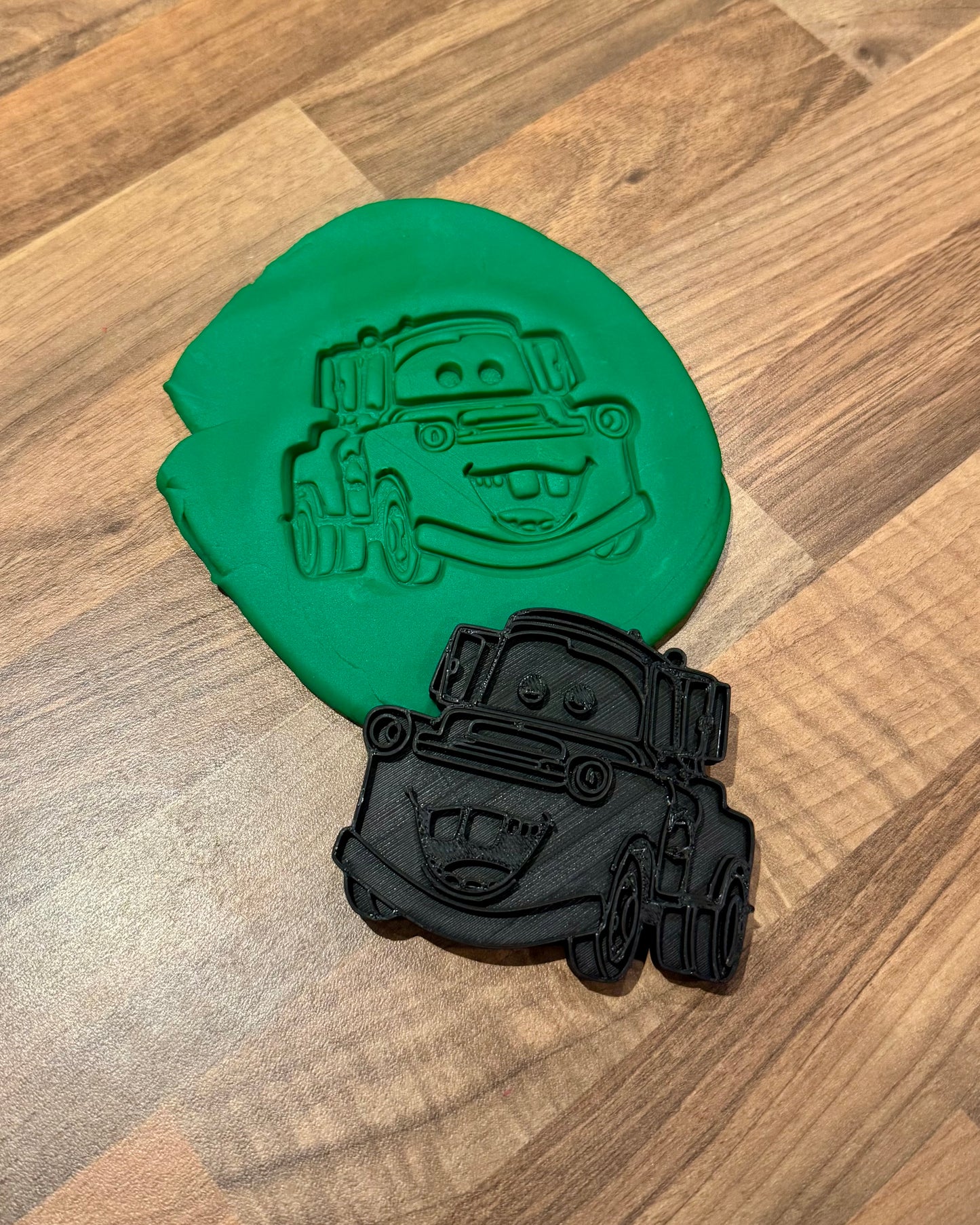 Mater Play & Bake Cutter