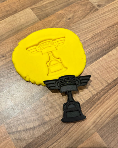 Piston Cup Play & Bake Cutter