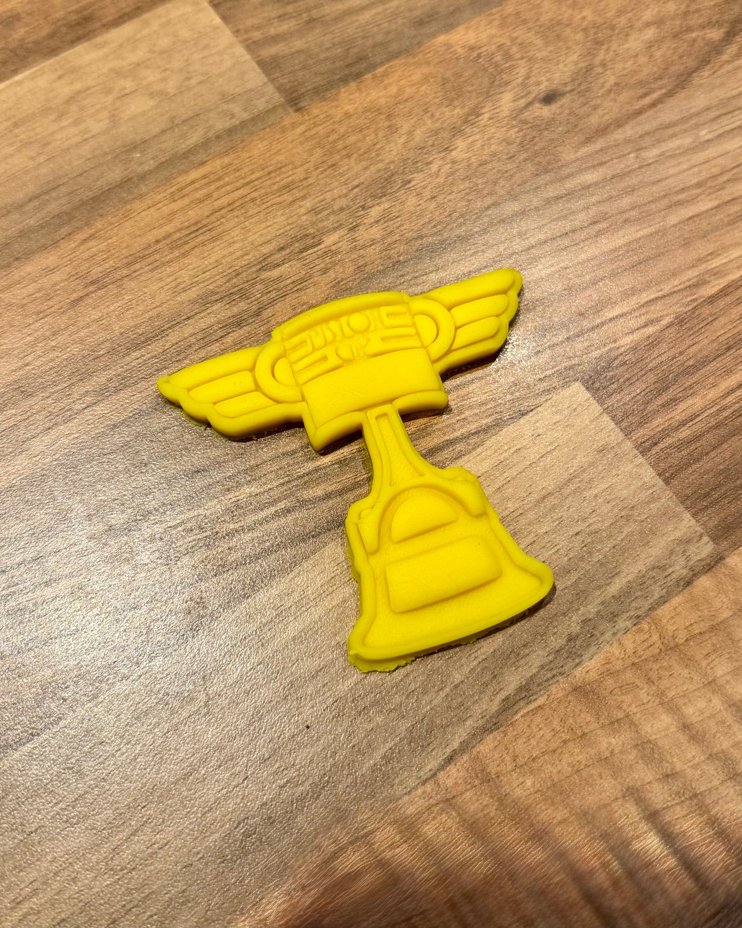 Piston Cup Play & Bake Cutter