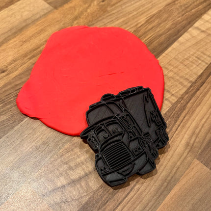 Mack Play & Bake Cutter