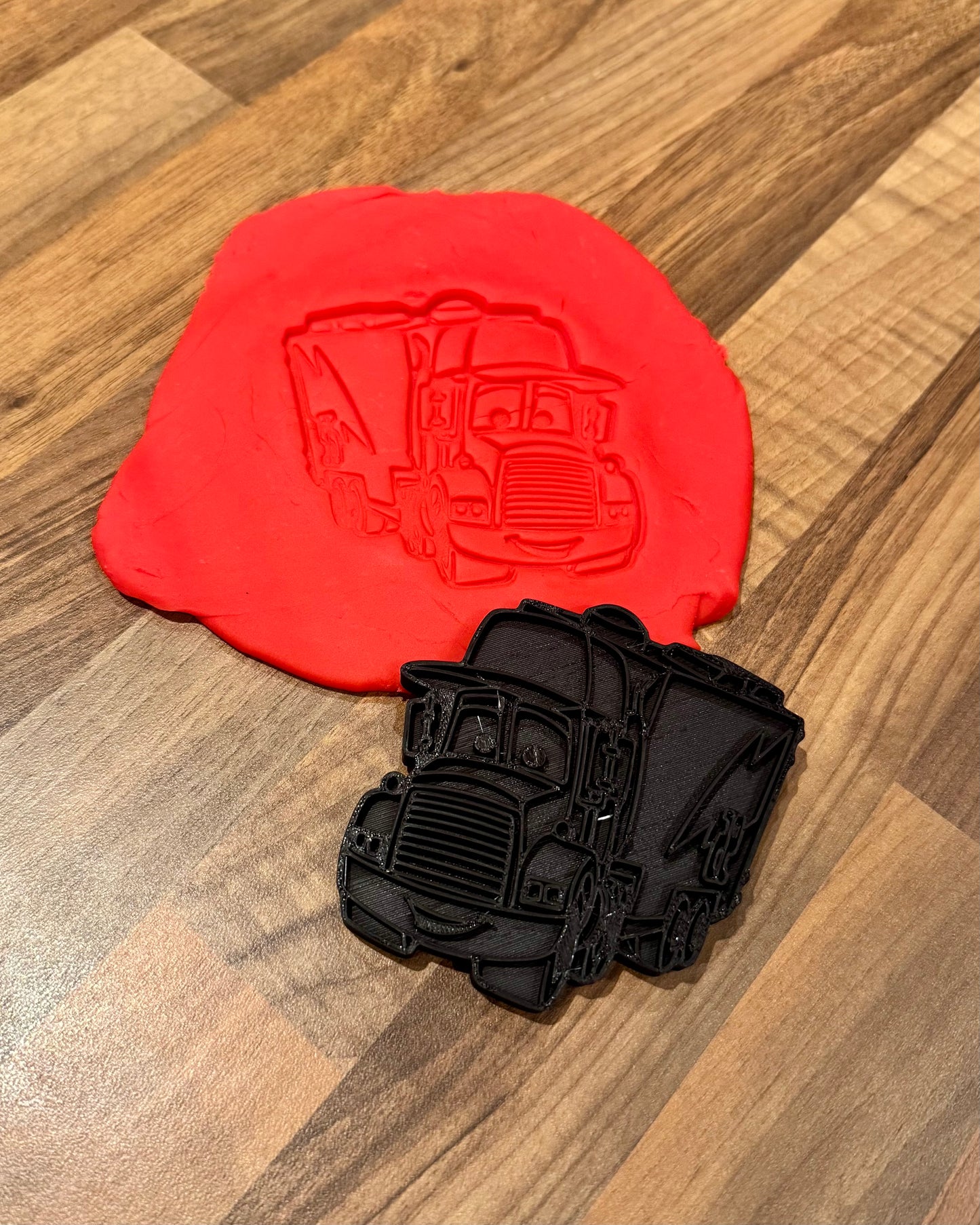 Mack Play & Bake Cutter