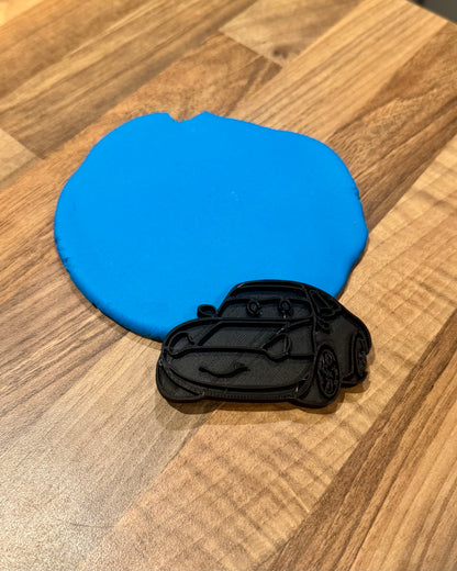 Sally Play & Bake Cutter