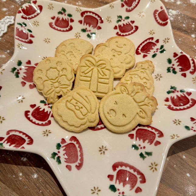 Christmas Bake & Play Cutter Set